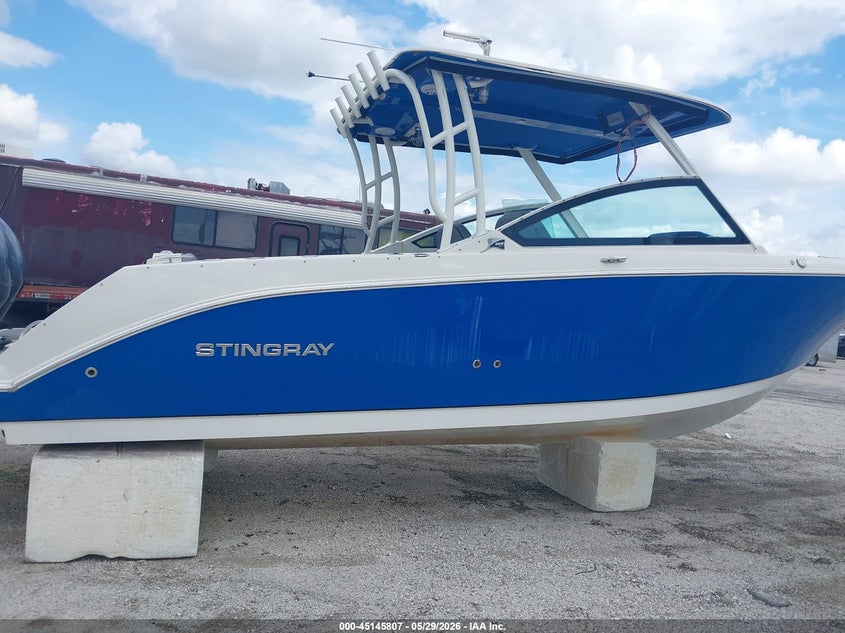 2021 OTHER STINGRAY 27' N/A N/A