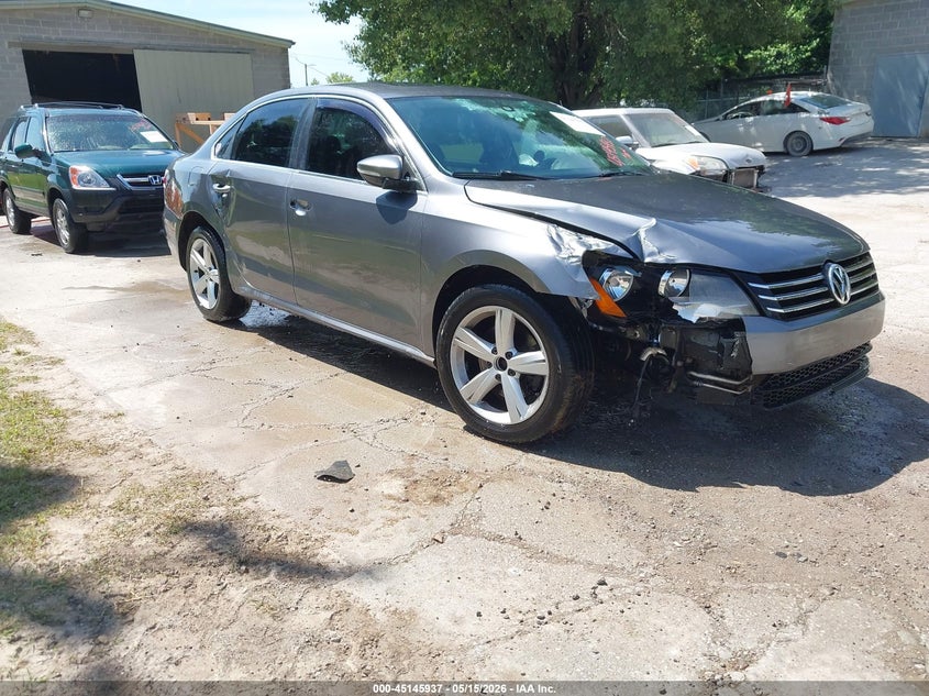 2012 Volkswagen Passat 2.5 2.5L Se grey Lot 111045145937 Vin 1VWBP7A39CC060557