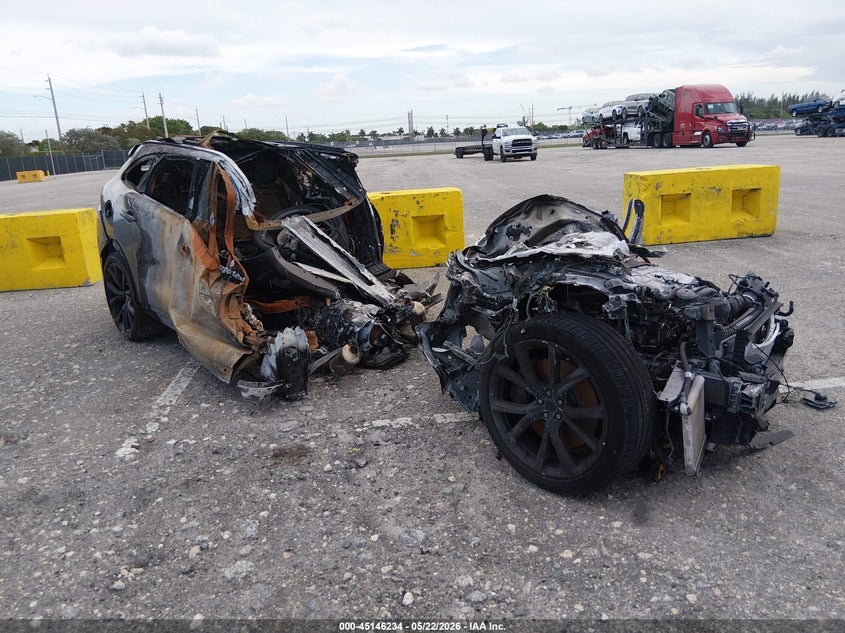 Vin: sadcz2ee0na690678, lot: 45643873, jaguar f-pace svr 2022 img_1