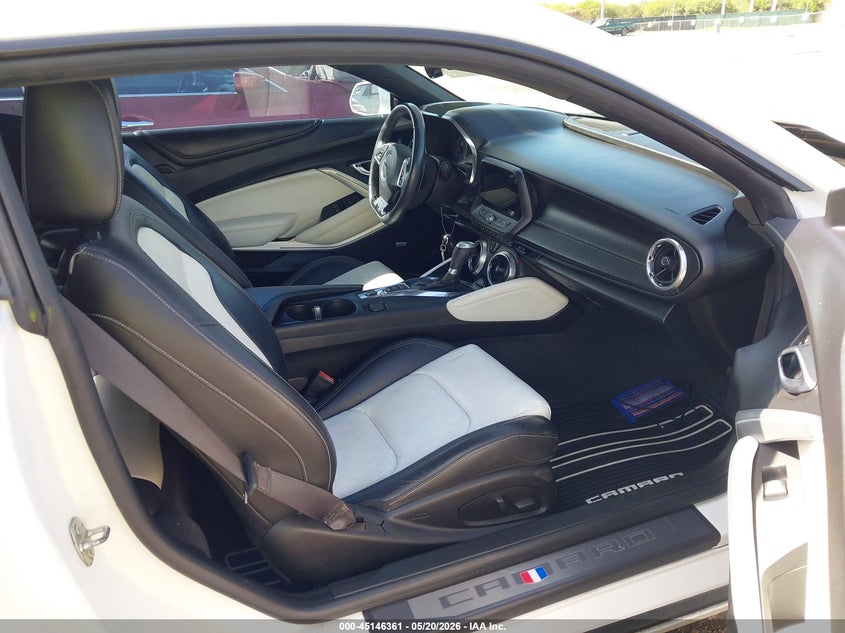2016 CHEVROLET CAMARO auction photo 5