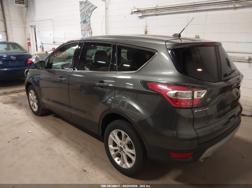 VIN 1FMCU0GD6HUA53716 2017 FORD ESCAPE SE