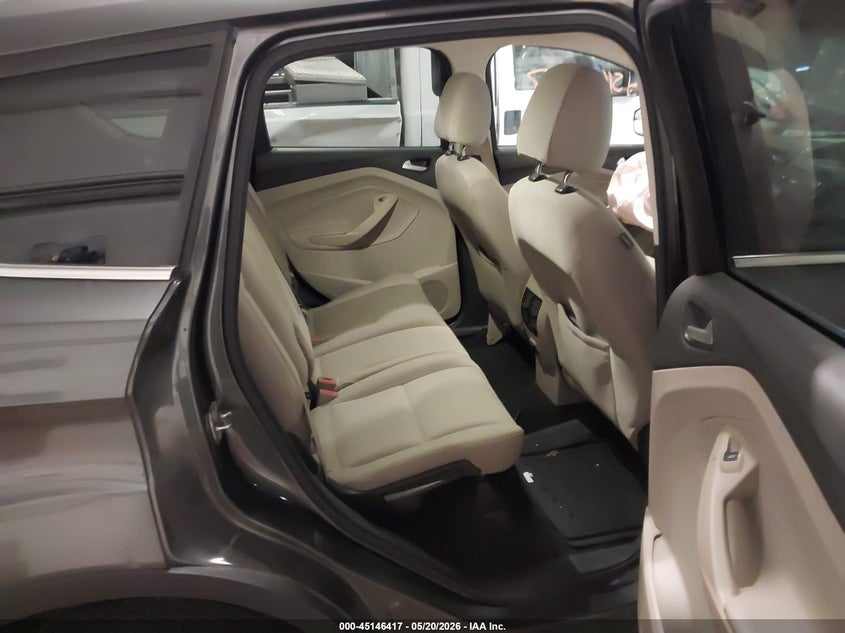 VIN 1FMCU0GD6HUA53716 2017 FORD ESCAPE SE