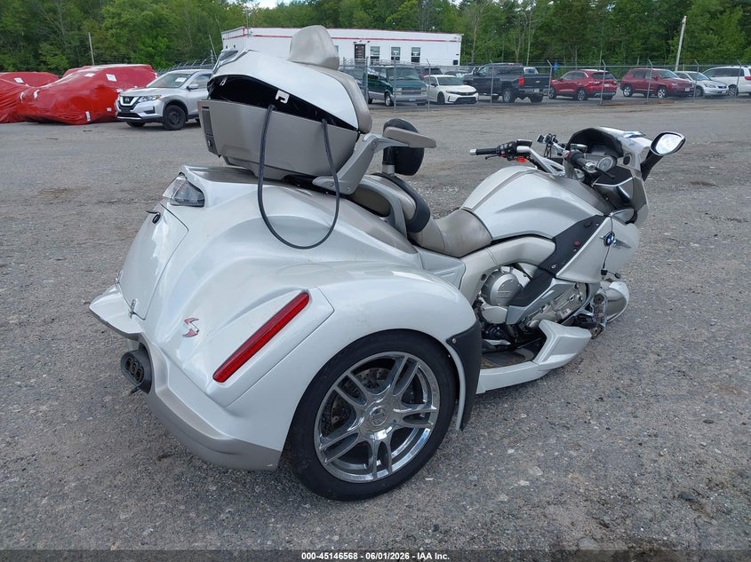 2014 BMW K1600 auction photo 4
