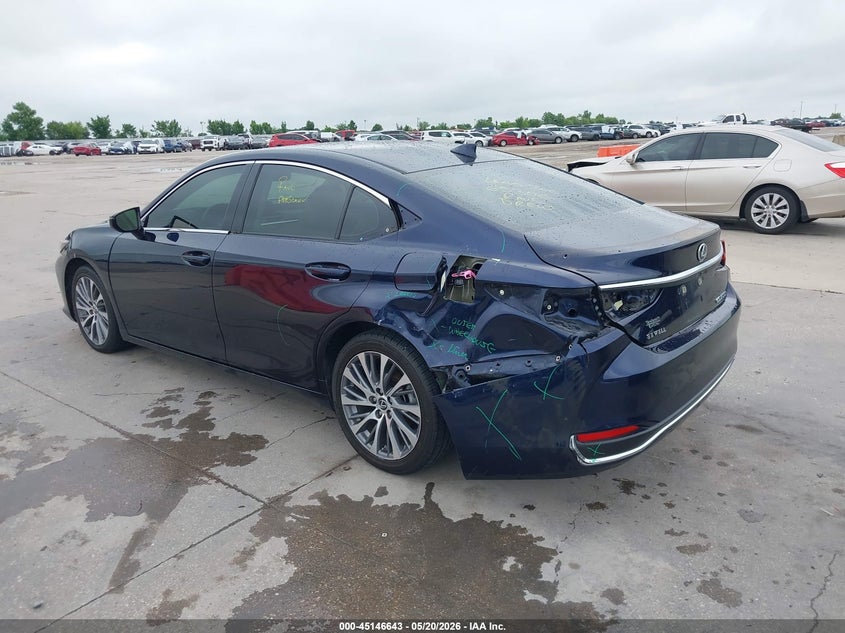 Vin: 58ada1c1xmu005718, lot: 45644282, lexus es 300h 20213