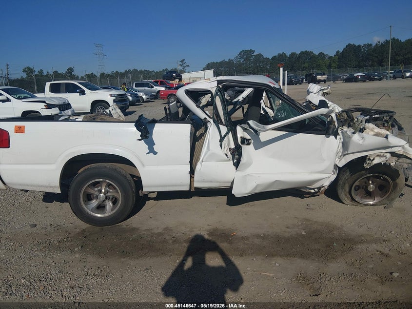 2003 GMC Sonoma Sl VIN: 1GTCS19H338268195 Lot: 45146647