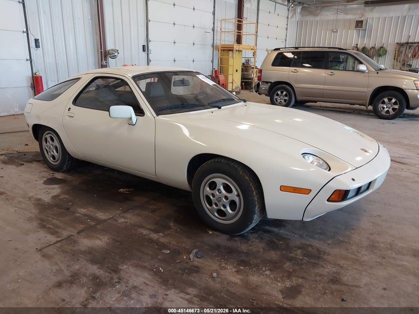 1981 PORSCHE 928