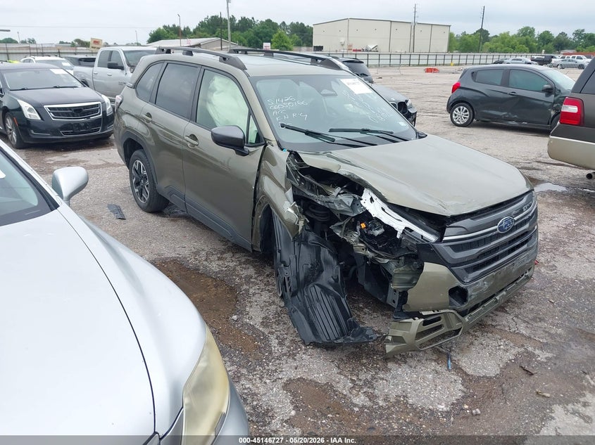 Vin: jf2sldbc3sh452123, lot: 45644366, subaru forester premium 2025 img_1