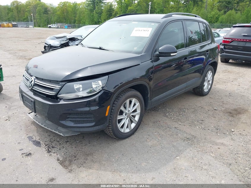 2018 Volkswagen Tiguan Limited 2.0t WVGBV7AX7JK005860 photo 1