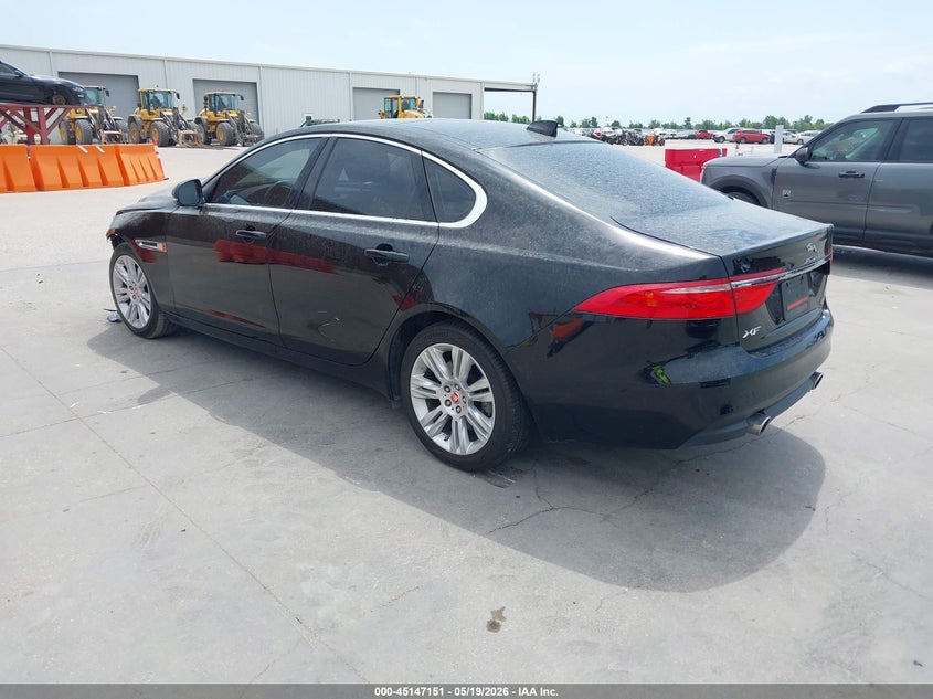 Vin: sajbr4bv8hcy32860, lot: 45644789, jaguar xf 35t 20173
