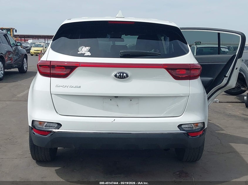 VIN KNDPM3AC1L7818023 2020 KIA SPORTAGE LX
