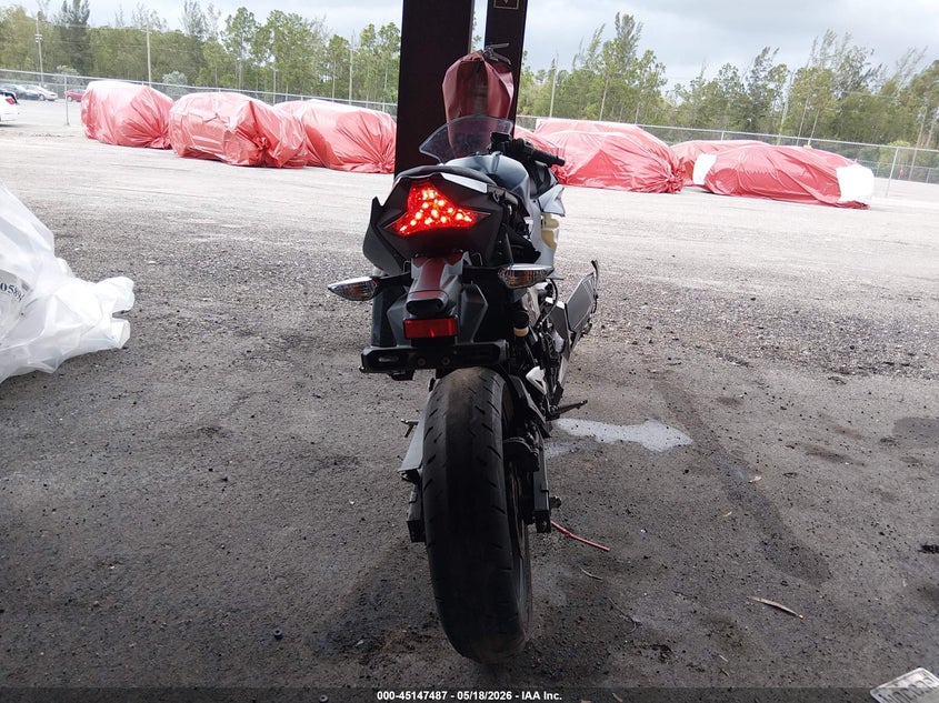 2022 Kawasaki Ex400 VIN: JKAEXKH10NDAH0147 Lot: 45147487