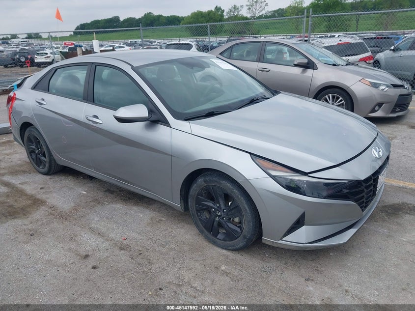 2021 HYUNDAI ELANTRA auction photo 1