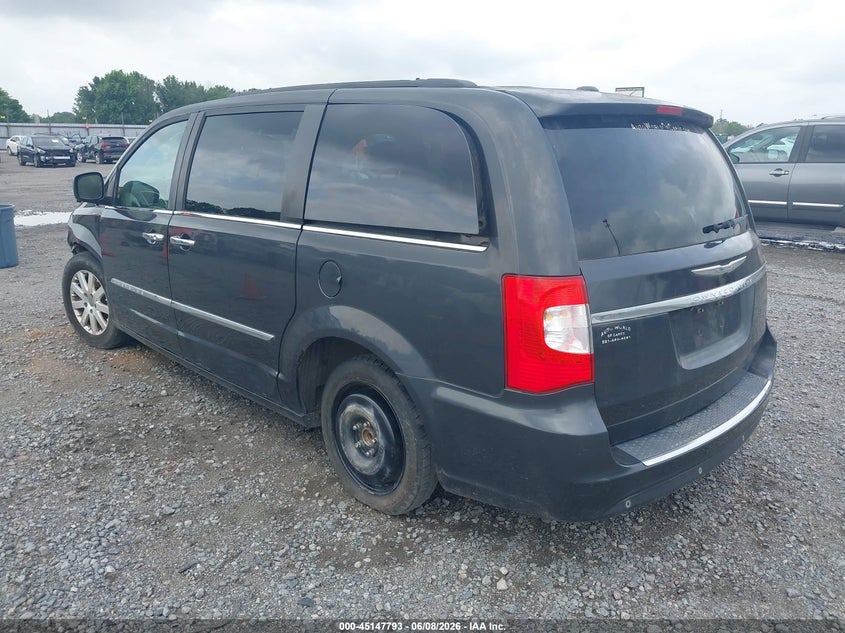 2012 CHRYSLER TOWN & COUNTRY auction photo 3