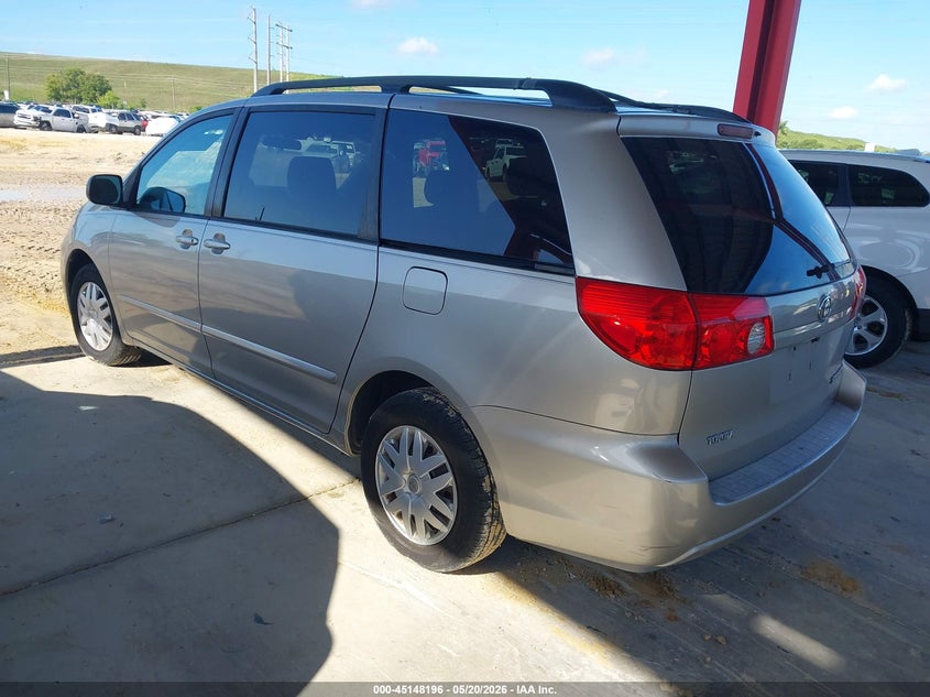 2006 TOYOTA SIENNA auction photo 3
