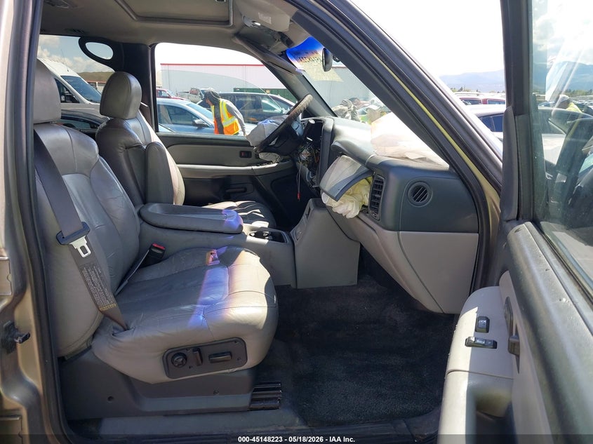 2001 CHEVROLET SUBURBAN 2500 auction photo 5