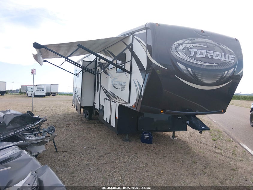 2015 HEARTLAND RV 325 T auction photo 1