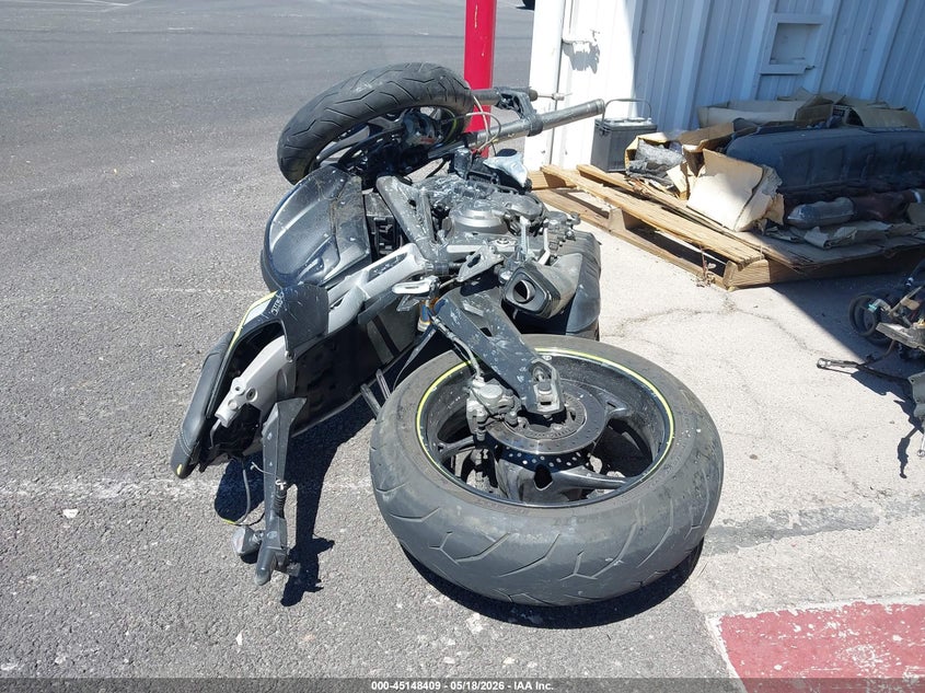 VIN: SMTA554S5LT983969 2020 TRIUMPH MOTORCYCLE STREET TRIPLE RS