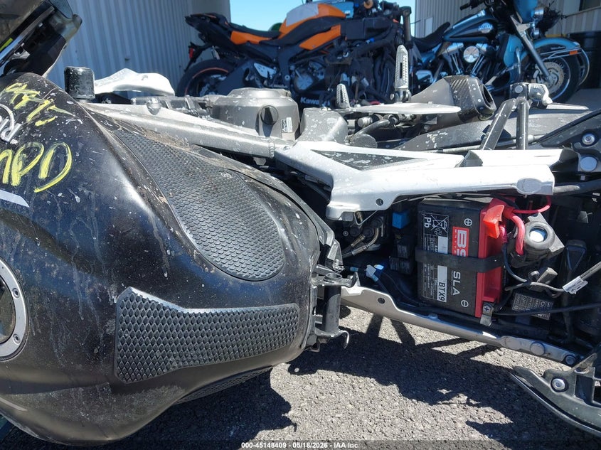 VIN: SMTA554S5LT983969 2020 TRIUMPH MOTORCYCLE STREET TRIPLE RS