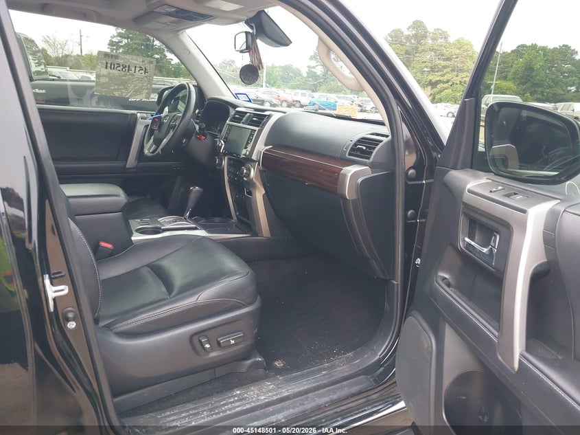 2020 TOYOTA 4RUNNER auction photo 5
