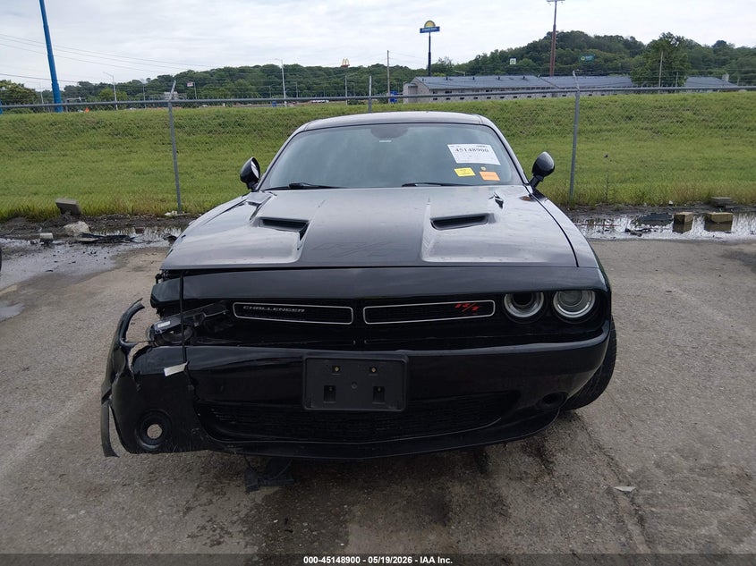 DODGE CHALLENGER - zdjęcie 12