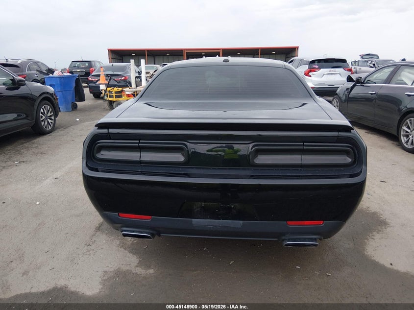 DODGE CHALLENGER - zdjęcie 16