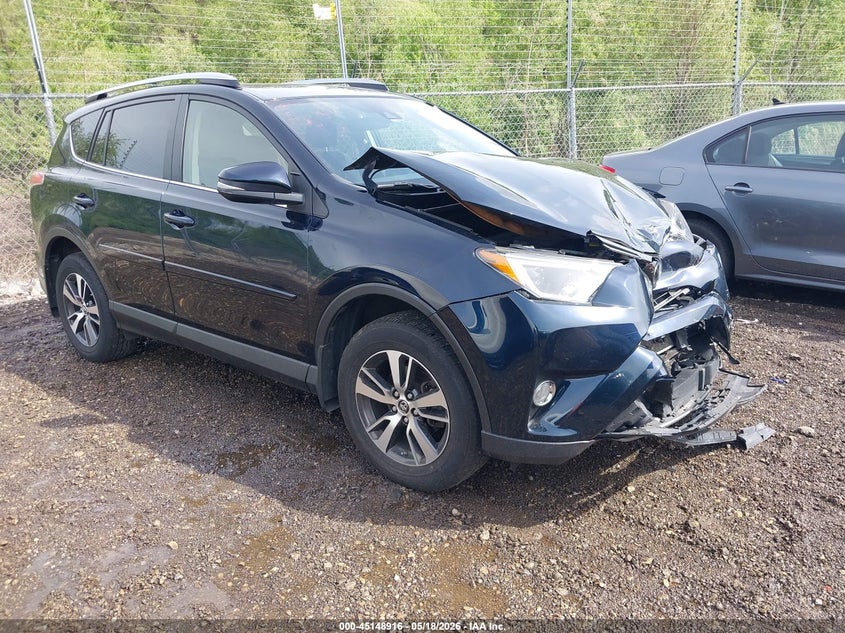 TOYOTA RAV4 XLE 2017