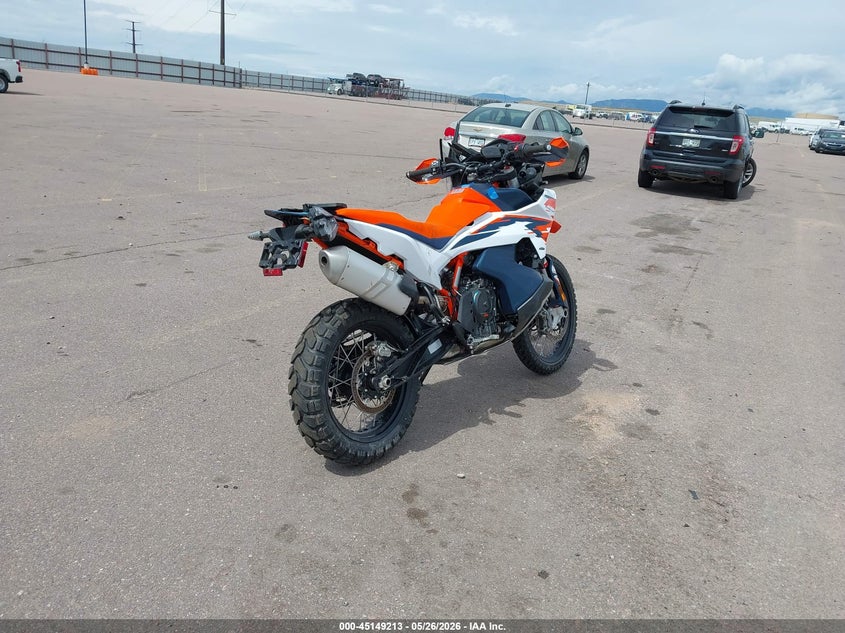 2025 KTM 890 ADVENTURE SPORT_BIKE 2