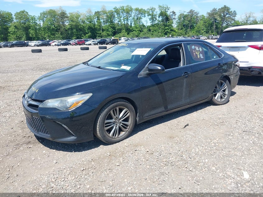 4T1BF1FK3FU102945 2015 TOYOTA CAMRY SE photo 1