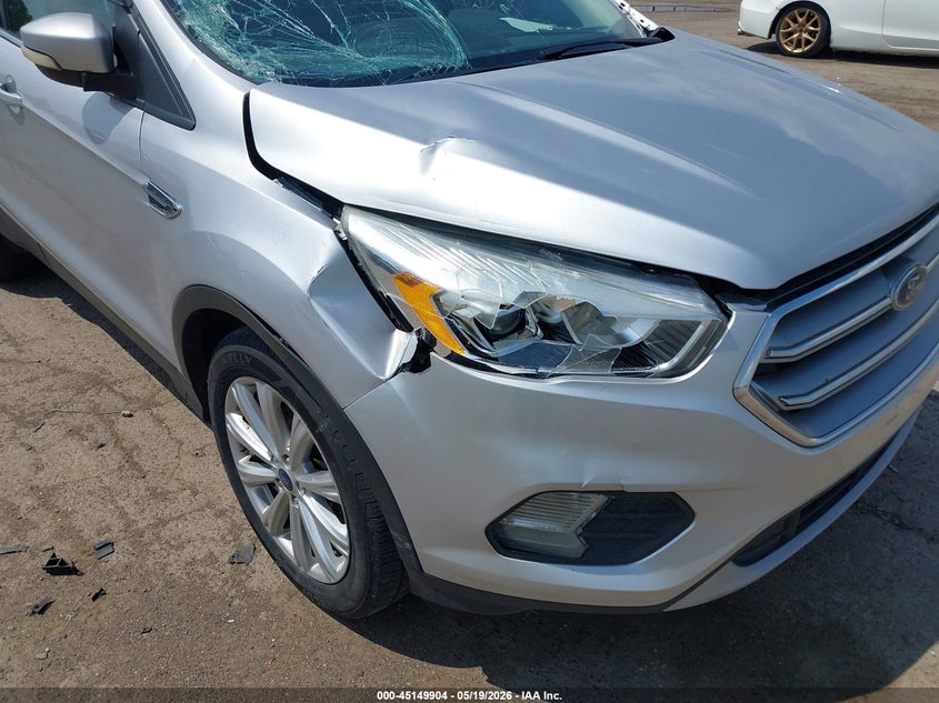 2017 FORD ESCAPE auction photo 6