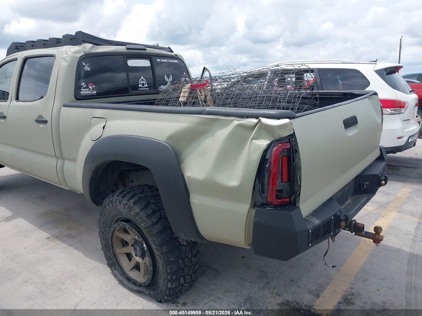 2005 TOYOTA TACOMA auction photo 6