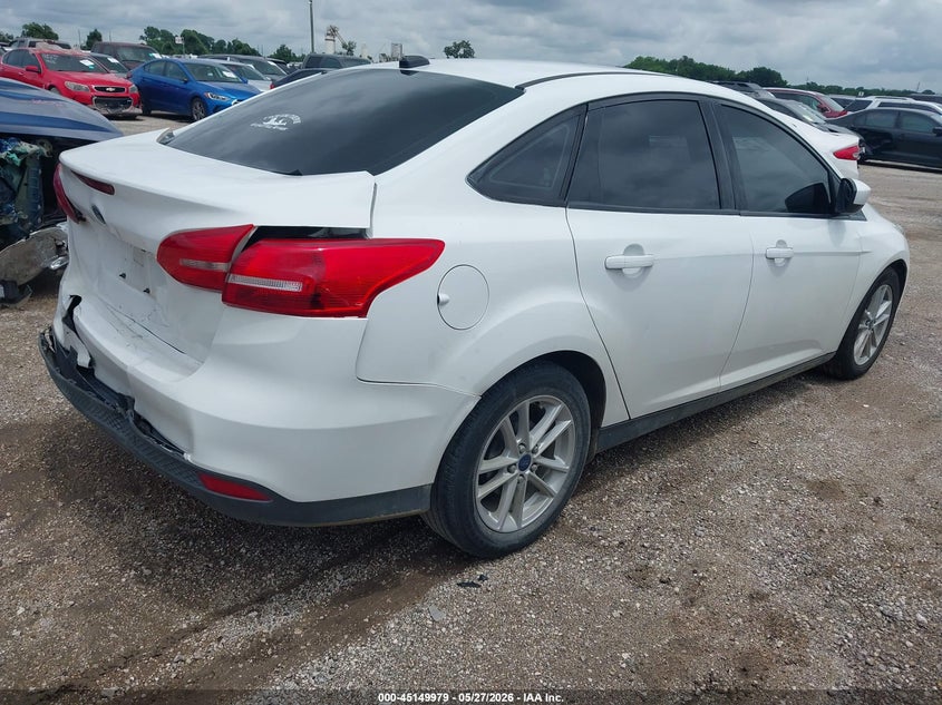 Vin: 1fadp3f22jl231687, lot: 45647632, ford focus se 20184