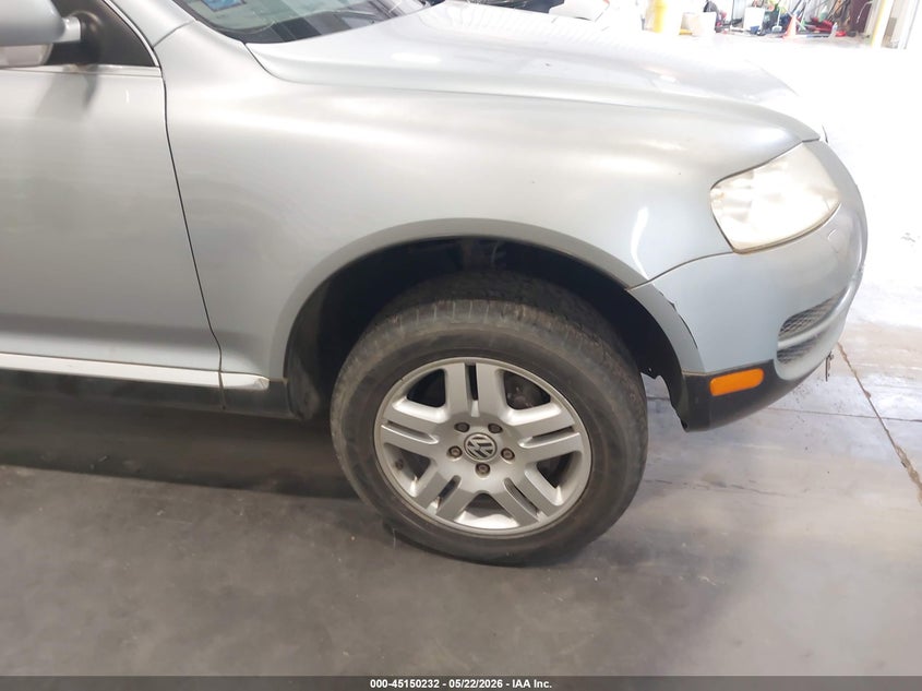 2004 Volkswagen Touareg V8 VIN: WVGCM67L74D031471 Lot: 45150232