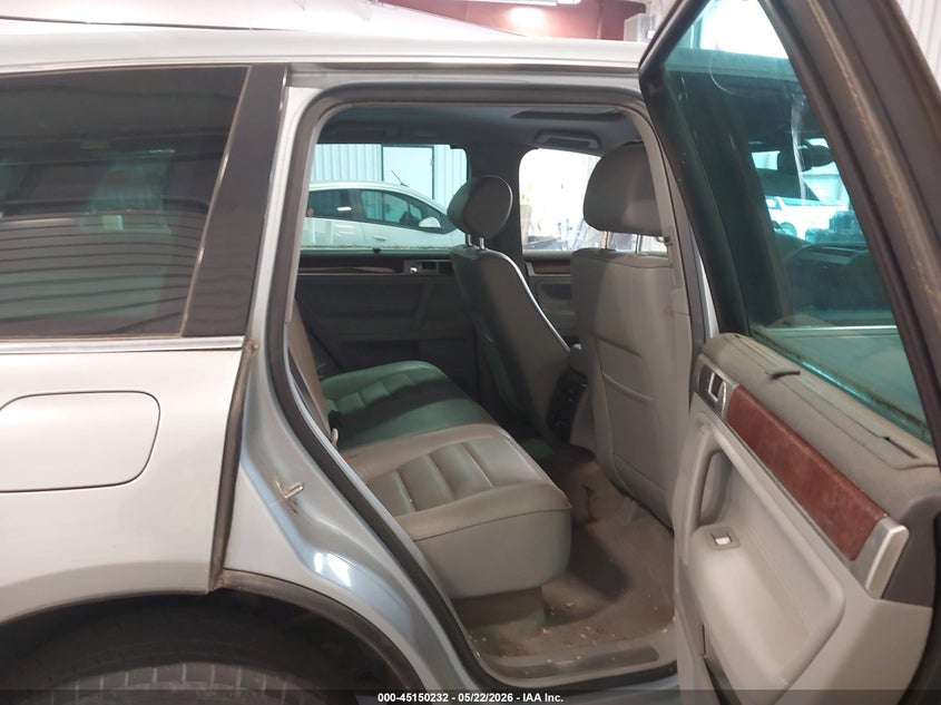 2004 Volkswagen Touareg V8 VIN: WVGCM67L74D031471 Lot: 45150232
