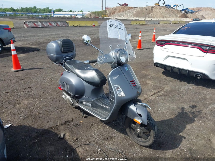 ZAPMA39L5J5200579 VESPA GTS/SEI GIORNI 2018