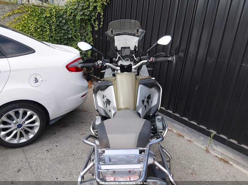 2015 BMW R1200 Gs Adventure VIN: WB10A1205FZ098475 Lot: 45150318