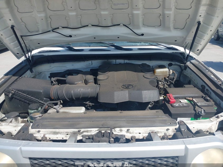 2010 Toyota Fj Cruiser VIN: JTEZU4BF4AK010486 Lot: 45150413