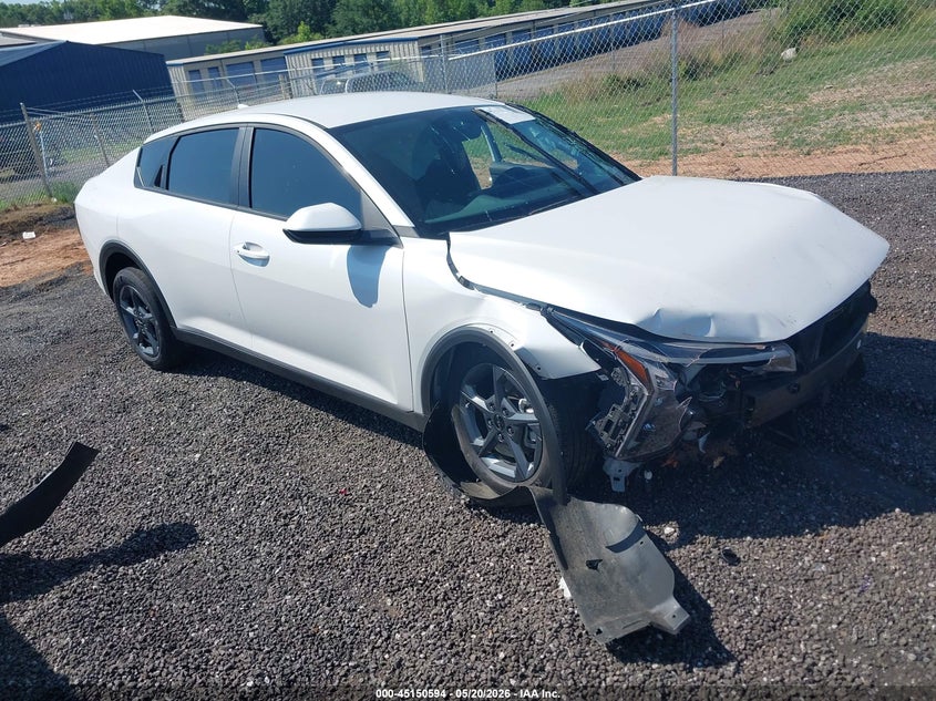 Vin: 3kpft4de0se217069, lot: 45648247, kia k4 lxs 2025 img_1