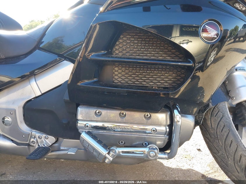 2015 Honda Gl1800 Abs VIN: JH2SC68N4FK100058 Lot: 45150816