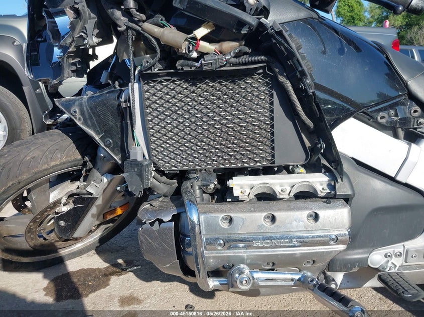 2015 Honda Gl1800 Abs VIN: JH2SC68N4FK100058 Lot: 45150816