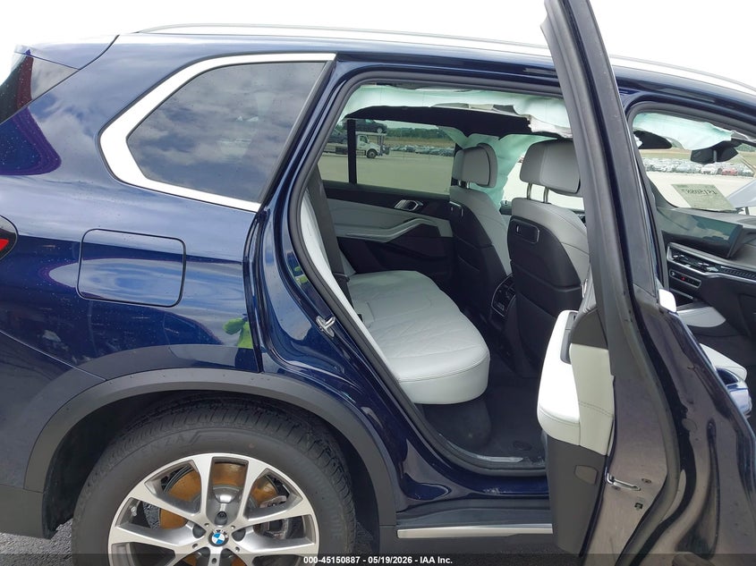 2026 BMW X5 auction photo 8