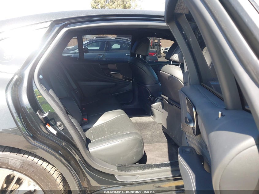 2020 LEXUS LS 500 auction photo 8