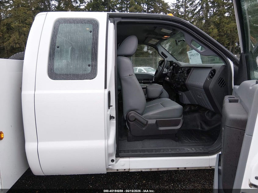 1FD8X3G64GEA60091 2016 Ford F-350 Chassis Xl Unknown
