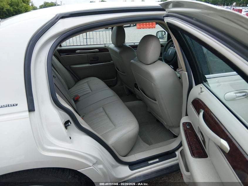 2007 LINCOLN TOWN CAR auction photo 8