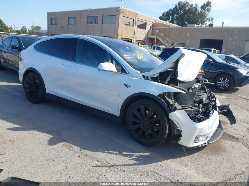 Vin: 5yjxcde24kf185181, lot: 45649002, tesla model x 2019 img_1