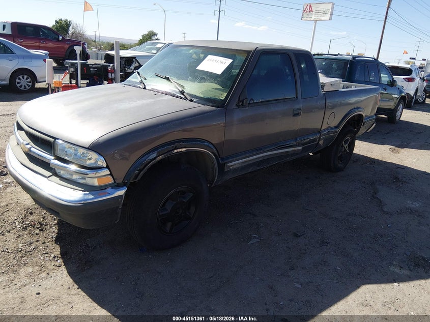1GCDT19X9W8138841 1998 Chevrolet S-10 Ls photo 1