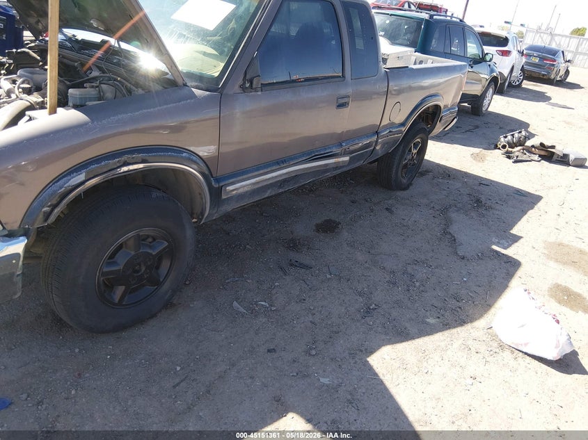 1998 CHEVROLET S-10 auction photo 6