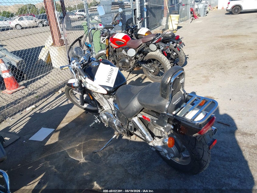 1998 HONDA VT1100 auction photo 3