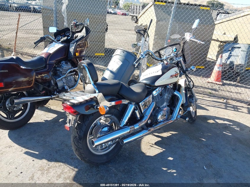 1998 HONDA VT1100 auction photo 4