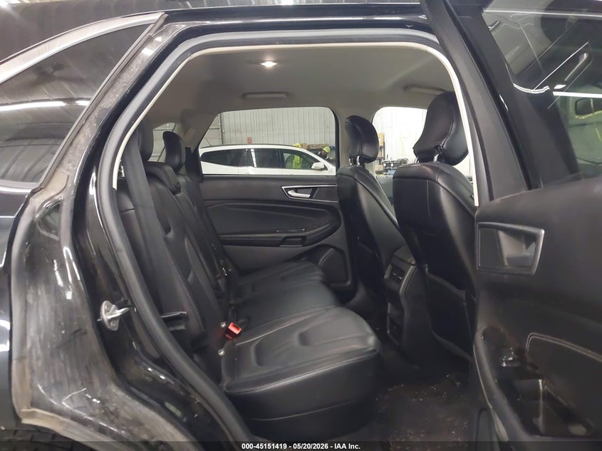 VIN 2FMPK4K9XJBB43285 2018 FORD EDGE TITANIUM