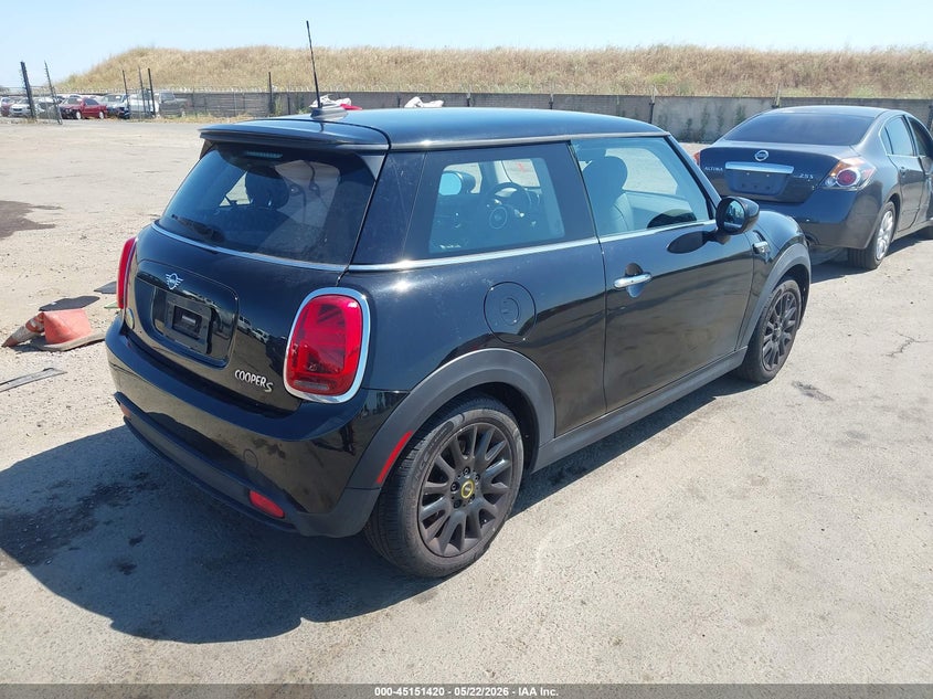 Vin: wmw13dj00n2p65607, lot: 45649073, mini se hardtop cooper 20224